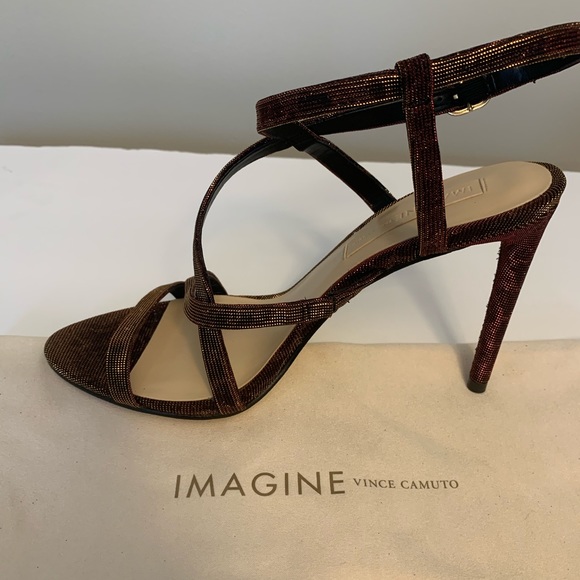 Vince Camuto shimmery red and gold shoes size 9.5 - Picture 3 of 10